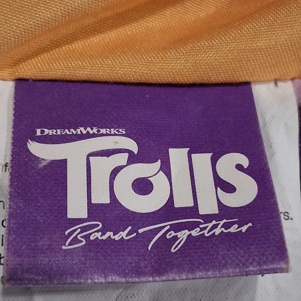 DreamWorks Trolls Band Together Reversible Comforter‎ Twin Full Rainbow Pink